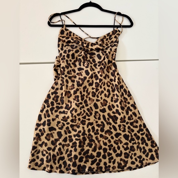 Zara Sayin Leopard Print Dress with lace up back detail - Picture 1 of 7